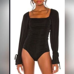 2/30 Free people Meant to Be Rouched Bodysuit  Size XS, Oversized